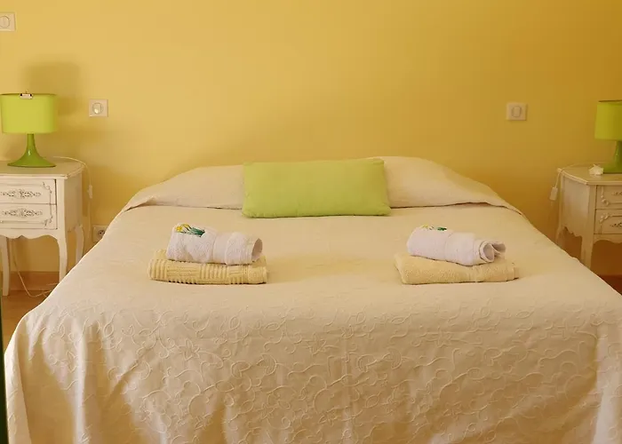 Bed & Breakfast Du Logis De La Mare Du Parc Surtainville