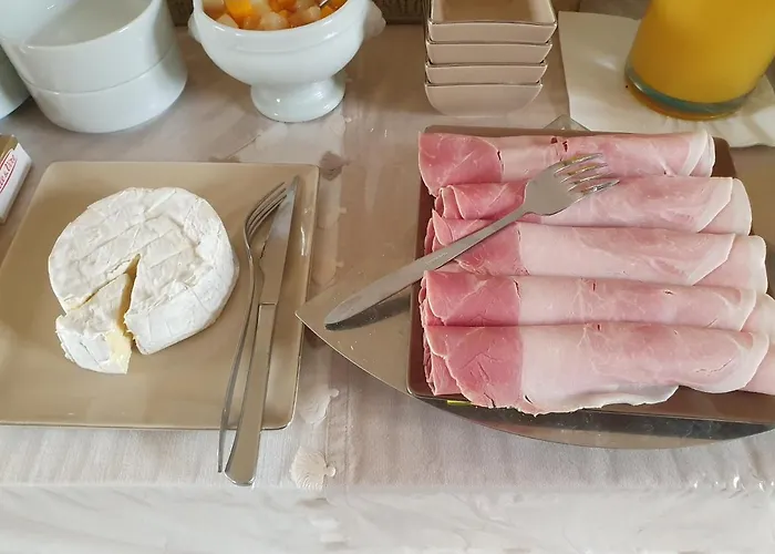 Bed & Breakfast Du Logis De La Mare Du Parc Surtainville