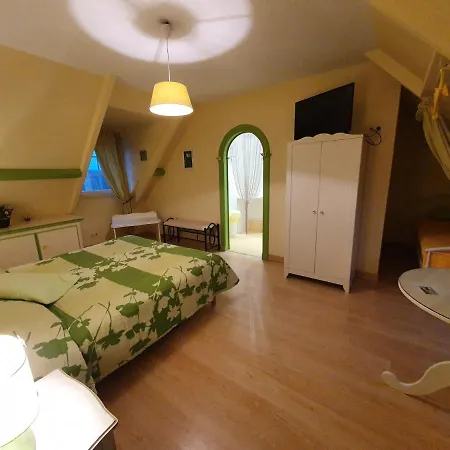 Bed & Breakfast Du Logis De La Mare Du Parc