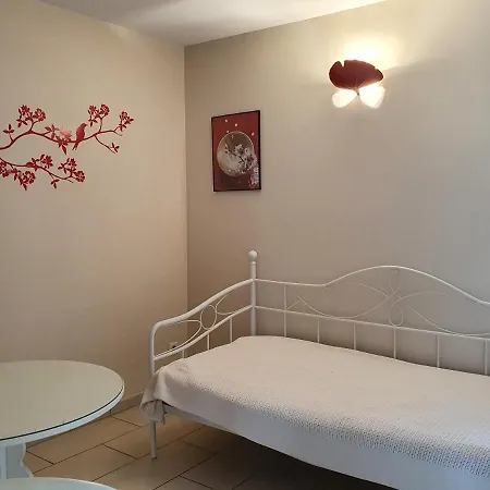 Du Logis De La Mare Du Parc Bed & Breakfast