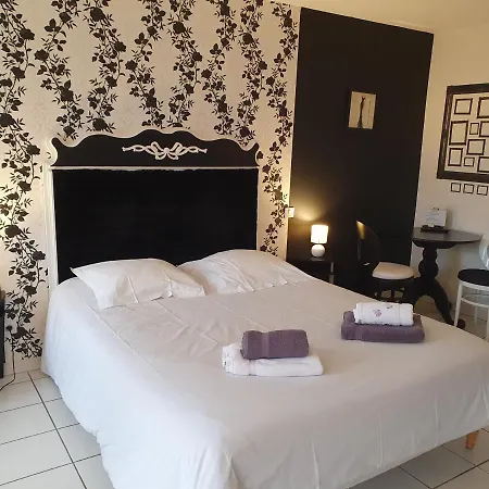 Du Logis De La Mare Du Parc Bed & Breakfast 3*