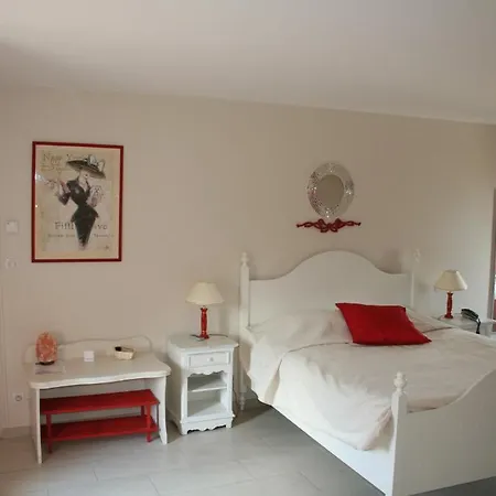 Bed & Breakfast Du Logis De La Mare Du Parc Surtainville