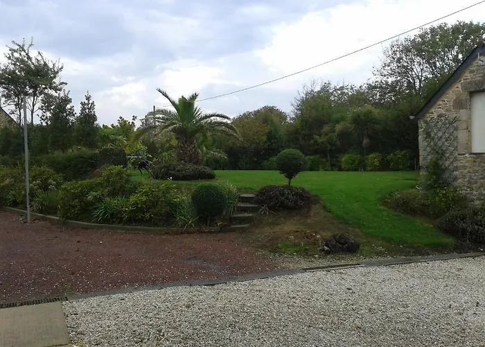 Du Logis De La Mare Du Parc Surtainville